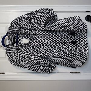 NWT Versona Black and White Heart Tassel Accent Peasant Top Size Large​​​